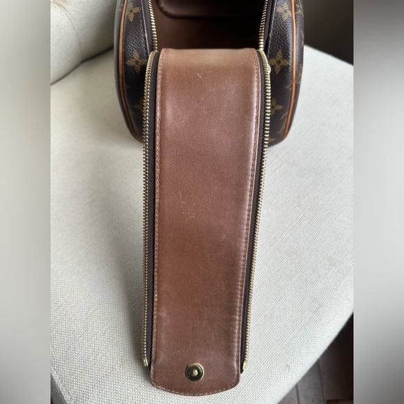 SOLD - Authentic Louis Vuitton Dopp Kit Toilet Pouch - Picture 11 of 13